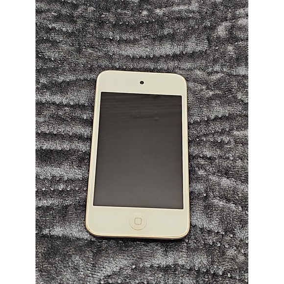 Apple Other - Apple iPod Touch 4th Gen WHITE & SILVER | Model A1367 | 8GB | RESET